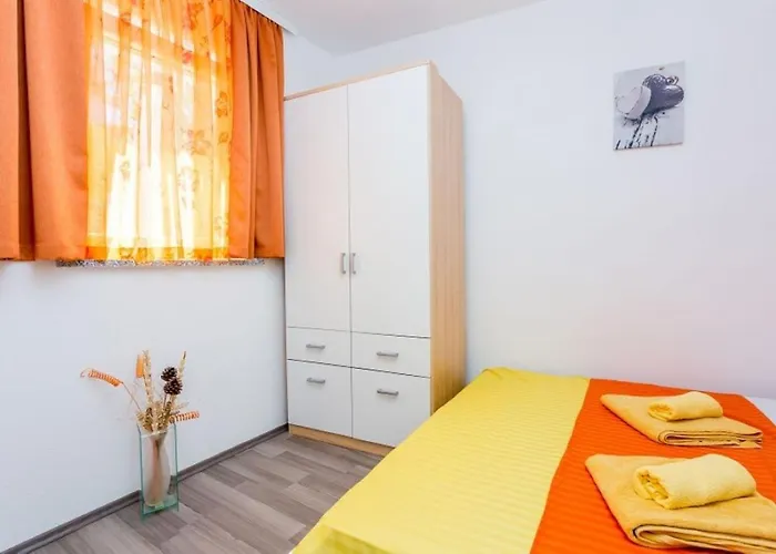 U Kuci S Bazenom - Hacienda 3* Draga Bašćanska